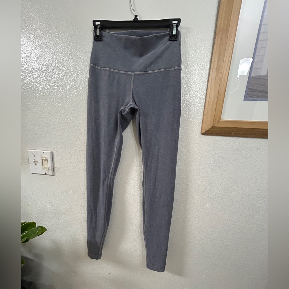 Lululemon Wunder Under High-Rise Tight *Snow Washed 28"Washed Luna sz 6